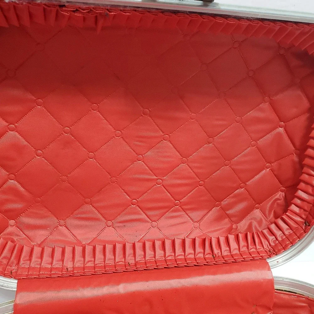 N/A vintage red